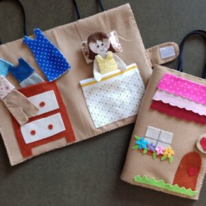 Boneca Troca de Roupa